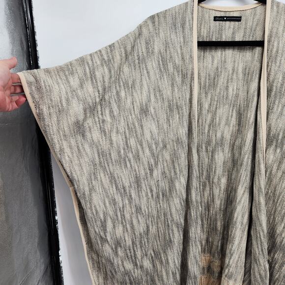 Llani Anthropologie Pilar Wrap Boho Cream Black Fringe Tassle Open Women OS - Picture 8 of 10